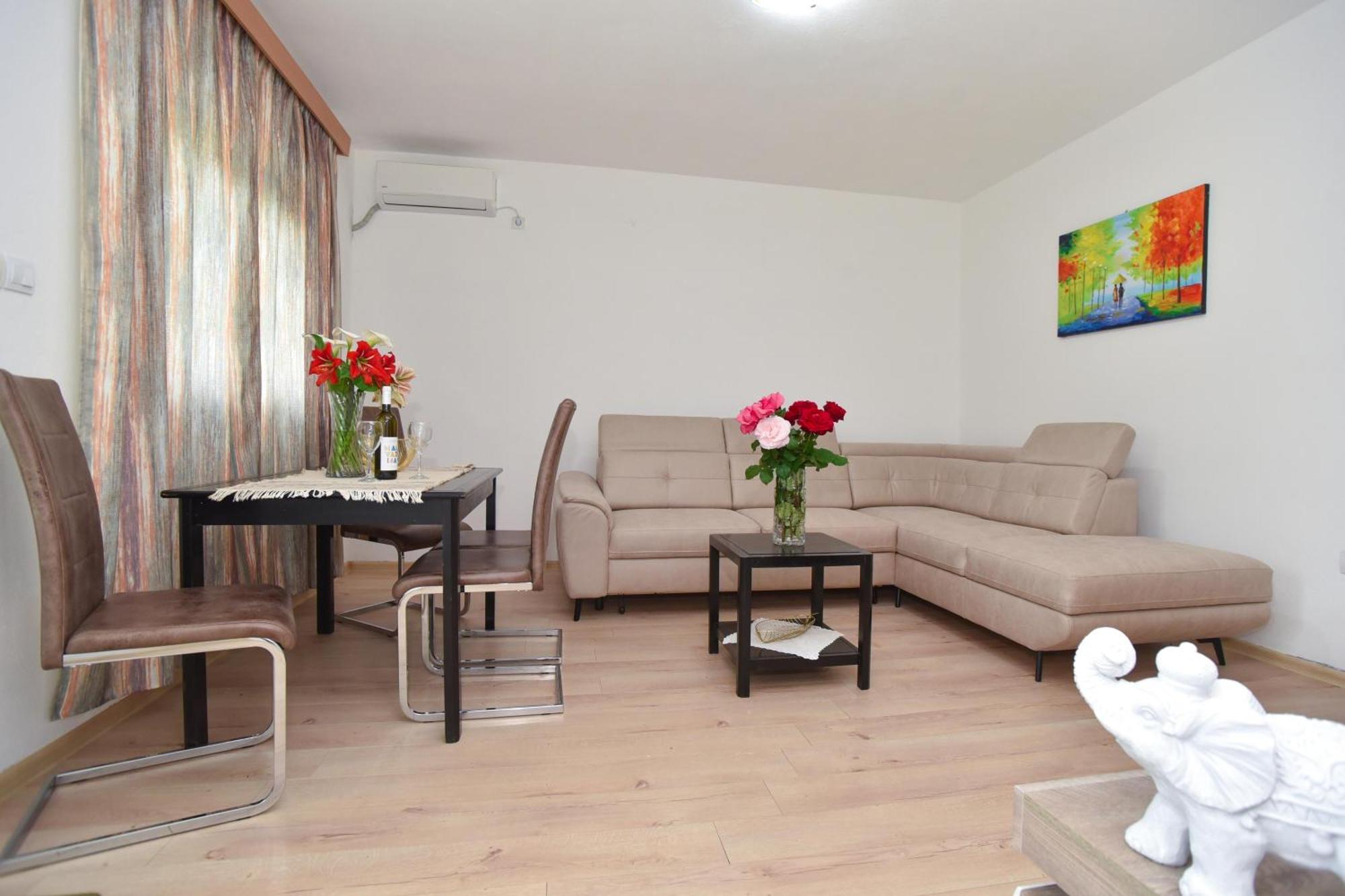 בודווה Apartmani Mihovic - Jaz מראה חיצוני תמונה